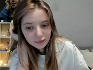 girl
        olli_ver cam image #1197659