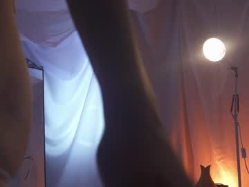 girl
        sunny_maria cam image #2704165