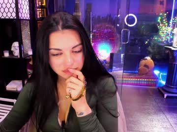 girl
        alma_pearl cam image #2887605