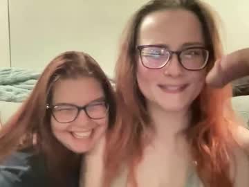 couple
        420polycouple cam image #3054727