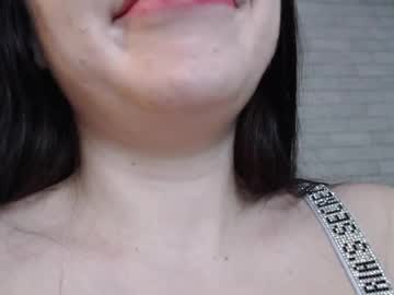 girl
        arianaxsky cam image #4396851