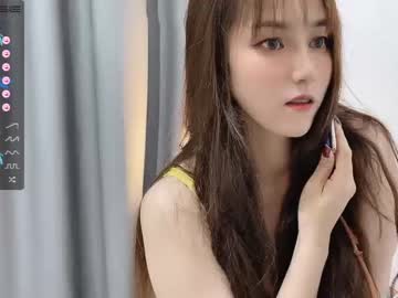 girl
        abby_youyou cam image #61744