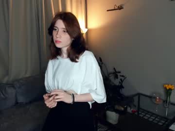 girl
        not_fall_in_love cam image #1521794
