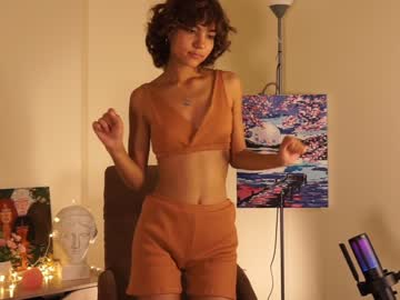 girl
        lenaelisabeth cam image #1894644