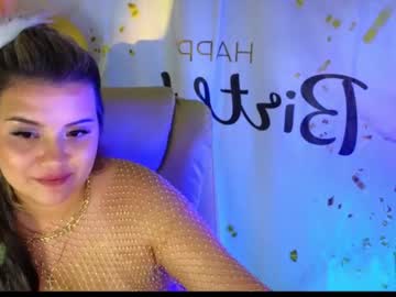 girl
        sherbru cam image #3289207