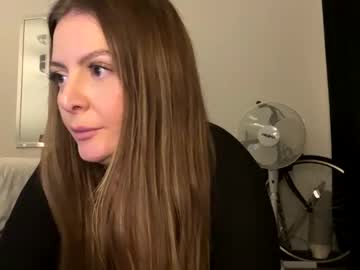 girl
        lovelavender_ cam image #3968143