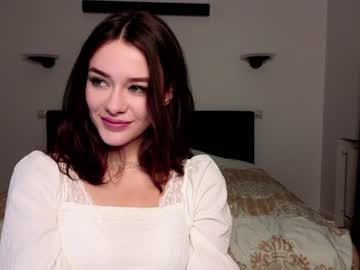 girl
        predatory_eyes cam image #2273926