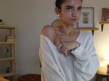 girl
        urcutelinda cam image #3144116