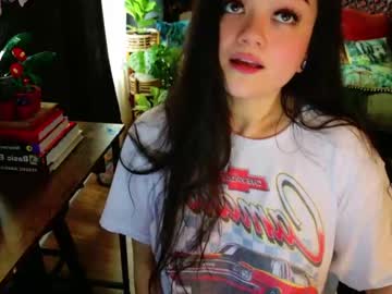 girl
        annatigarr cam image #2692371