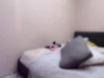 girl
        meowalice1 cam image #4270343