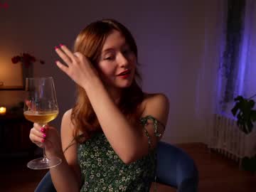 girl
        alisonrouge cam image #2454350