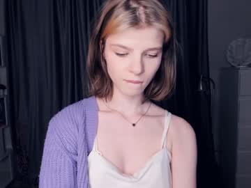 girl
        sindykate cam image #3115317