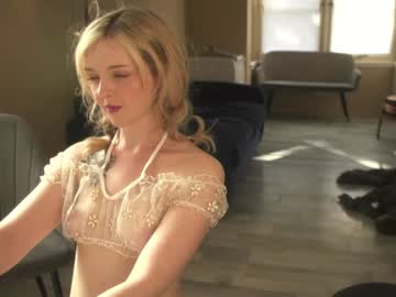 girl
        lucydelovely cam image #3138276