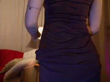 girl
        sarasuo cam image #4425930
