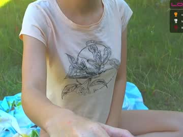 girl
        sexyfoxyred cam image #1332531