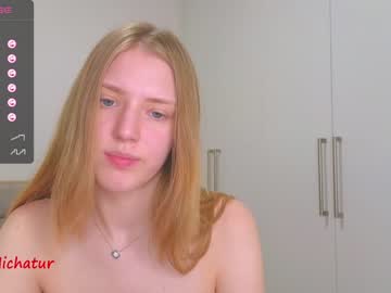 girl
        hichatur cam image #2098481