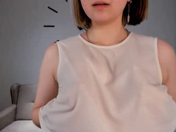 girl
        chelseagary cam image #2509689