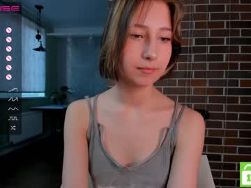 girl
        karengordons cam image #815465