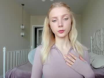 girl
        oh_honey_ cam image #3242045