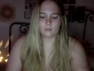 girl
        meganxoxo60532 cam image #843507