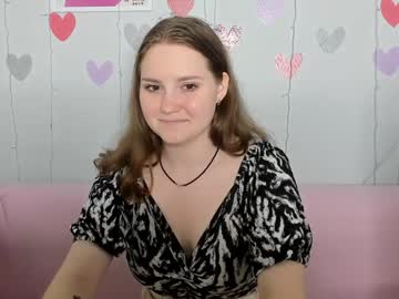 girl
        sshy_dream cam image #3006367