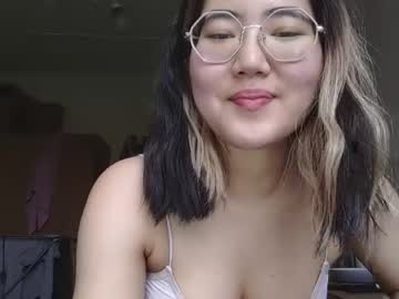 girl
        kimkim0097 cam image #1715906