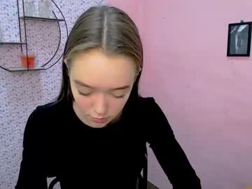 girl
        liakitty_ cam image #28335