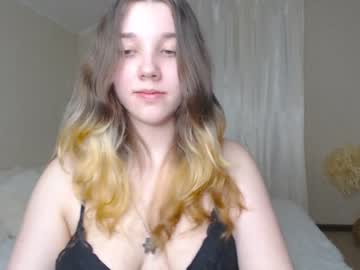 girl Webcam Girls Sex Thressome And Foursome with kitty1_kitty