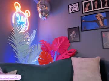 girl
        mariannacruzz cam image #401457