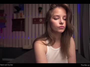 girl
        hermione_potter_couple cam image #1568219