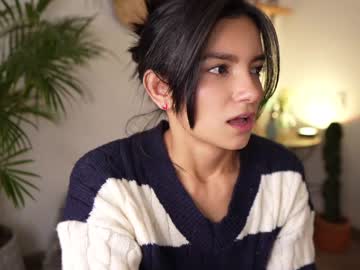 girl
        urcutelinda cam image #2679505