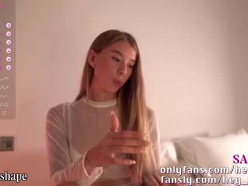 girl
        heyhorny_cb cam image #2317830