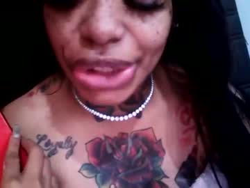 girl
        creamyexotica cam image #198560