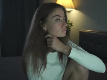 girl
        tessarosse_ cam image #1590918