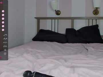 girl
        poisonn_girl cam image #1530810