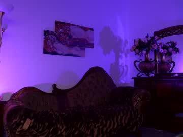 girl
        jessiccaburns cam image #498360