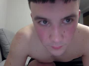 couple
        your_days cam image #262129