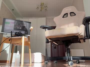 girl
        honey_sunshine cam image #3391493