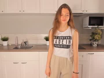 girl
        aubriananorris cam image #1985225