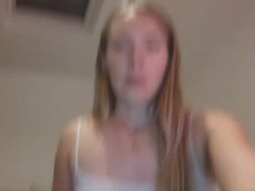 girl
        ivyyy1995 cam image #4422381