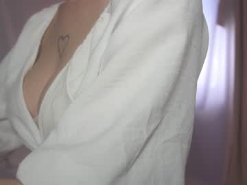 girl
        sunny_maria cam image #1340199