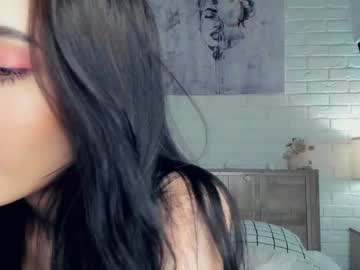 girl
        riskyproject cam image #1761027