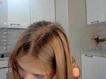 girl
        demifletcher cam image #1740700
