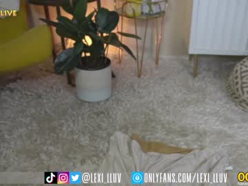 girl
        lexi_luv cam image #689917