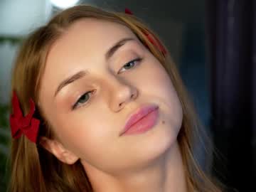 girl
        cirilada cam image #3261781