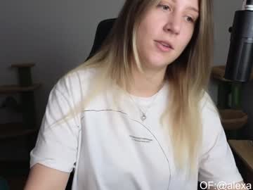 girl
        alexa_dream cam image #3067616