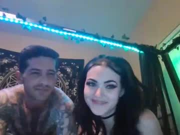 couple
        highitschadandsally cam image #2719424