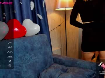 girl
        amy_h0ney cam image #589450