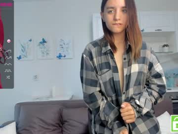 girl
        karalyons cam image #1394033