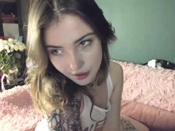 girl
        bmwm5f90 cam image #3934617